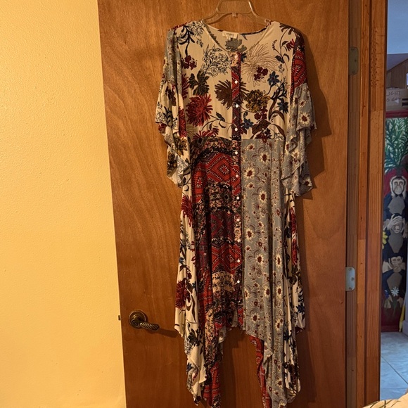 UmGee Floral Patchwork button down Dress with hippy style asymmetrical hem (mlb) - Picture 2 of 5